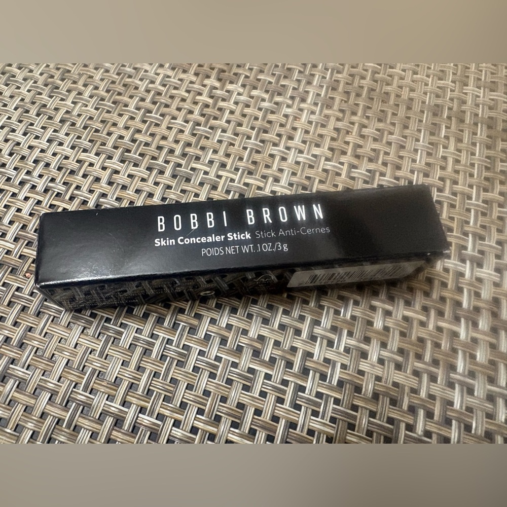 Bobbi Brown Skin Concealer Stick - Sand